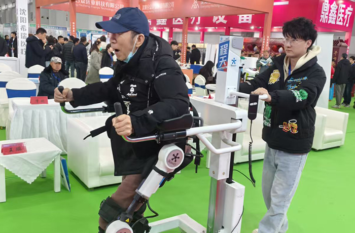 程天科技外骨骼出展第65屆沈陽(yáng)醫(yī)療器械展覽會(huì)